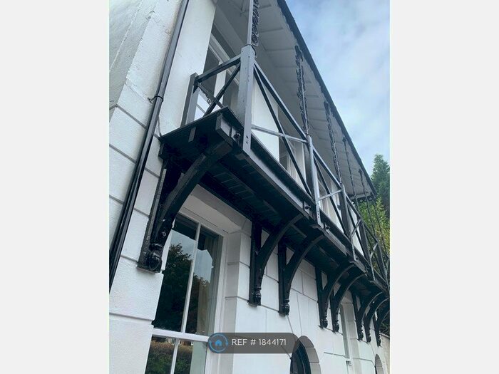 1 Bedroom Flat To Rent In Castle Hill, Maidenhead, SL6