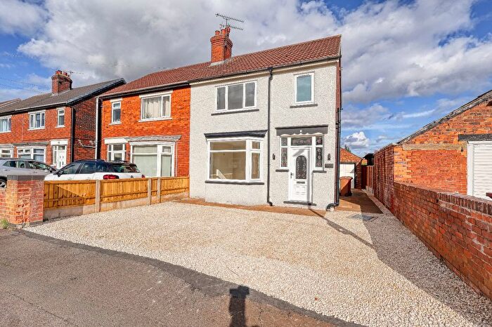 3 Bedroom Semi-Detached House For Sale In Ravendale Street South, Scunthorpe, DN15