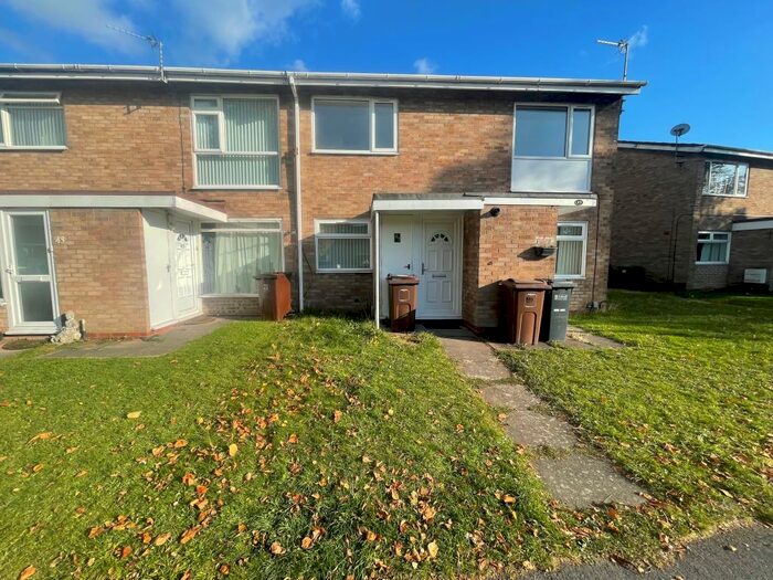 2 Bedroom Maisonette To Rent In Greenland Rise, Solihull, B92