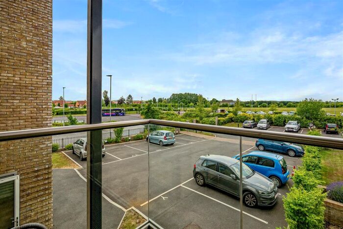 2 Bedroom Apartment For Sale In Williams Place, Greenwood Park, Didcot, OX11