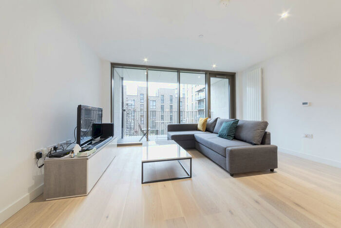 2 Bedroom Apartment To Rent In Commodore House, Admiralty Avenue, Royal Wharf, London, E16