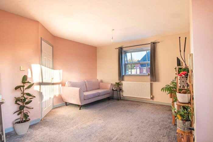 2 Bedroom Flat For Sale In Weavers Green, Northallerton, DL7