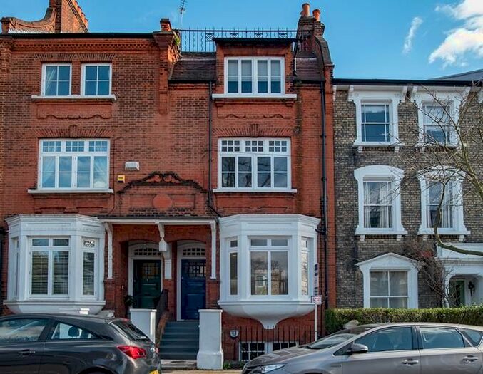 2 Bedroom Flat To Rent In Quentin Road, Lewisham, London, SE13
