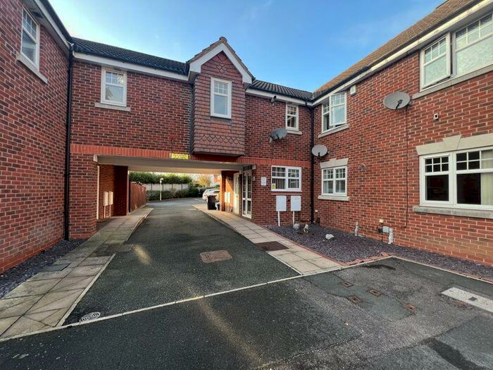 1 Bedroom Flat To Rent In Manderston Close, Dudley, DY1