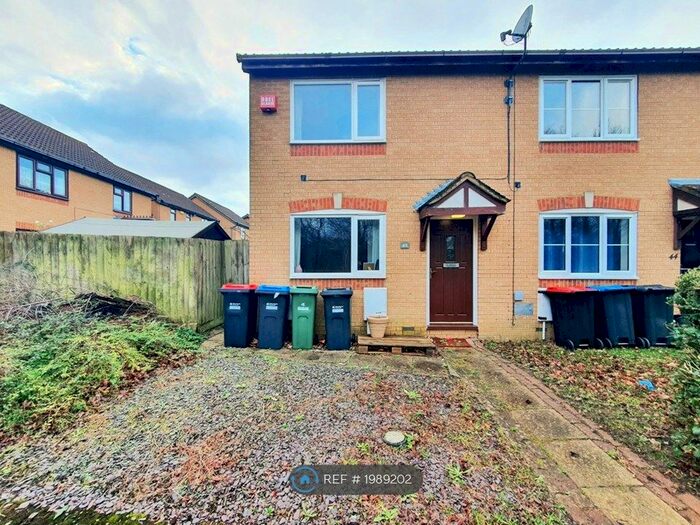 2 Bedroom Semi-Detached House To Rent In Bantock Close, Browns Wood, Milton Keynes, MK7