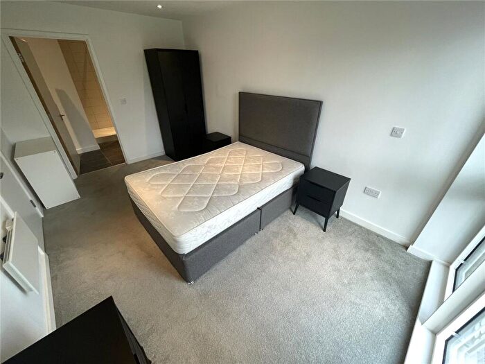 2 Bedroom Apartment To Rent In Burlington Square, , Boundary Lane, Manchester, M15