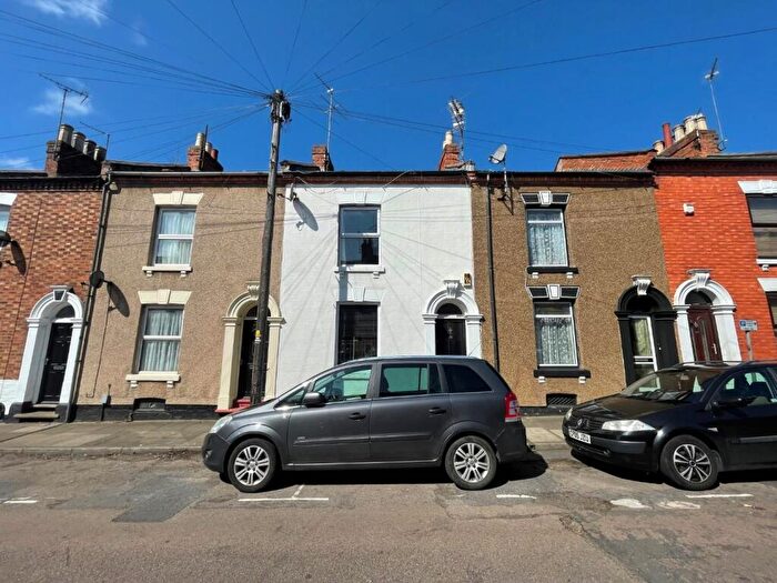 2 Bedroom Terraced House To Rent In Alexandra Road, Northampton, NN1