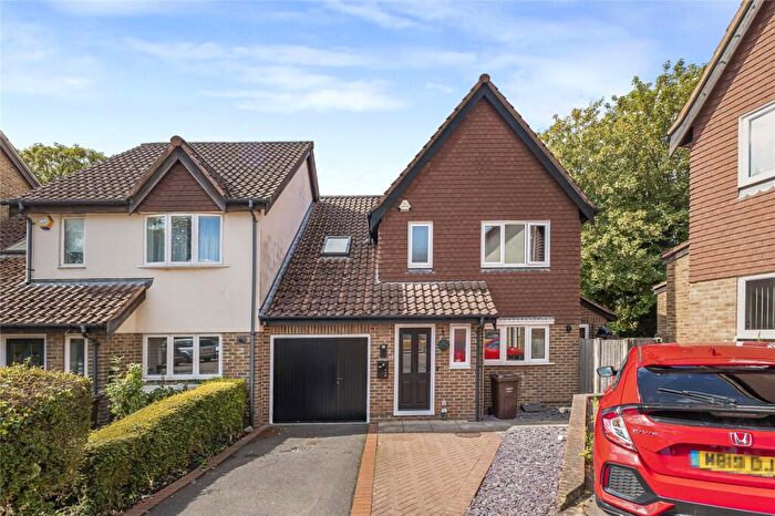 4 Bedroom House For Sale In Millpond Close, Frindsbury, Kent, ME2