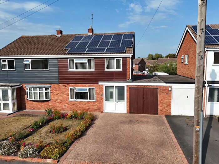 3 Bedroom Semi-Detached House For Sale In Admaston Road, Wellington, Telford, Shropshire, TF1