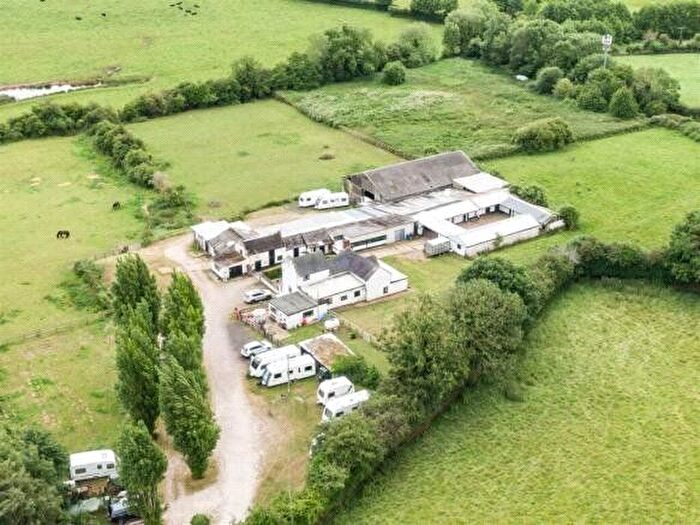 7 Bedroom Detached House For Sale In Hood Lane, Armitage, Rugeley, Staffordshire, WS15