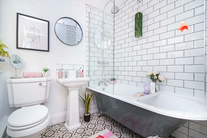 3 Bedroom Terraced House For Sale In North View, Cullercoats, North Shields, NE30
