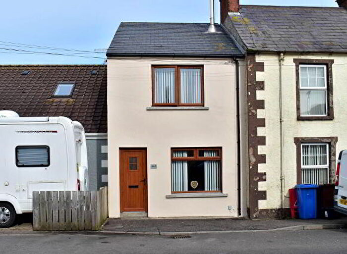2 Bedroom Terrace House For Sale In High Street, Newtownards, BT22