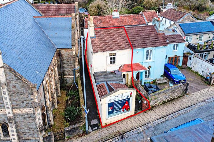 2 Bedroom Property For Sale In Waters Lane, Westbury-On-Trym, Bristol, BS9