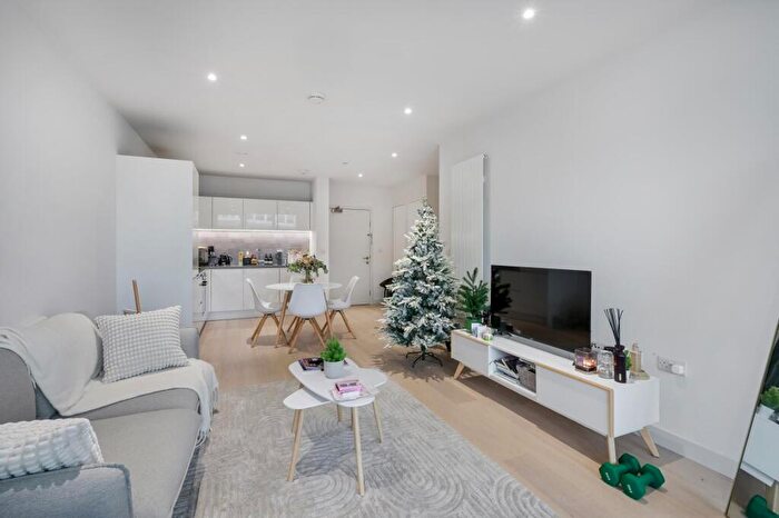 1 Bedroom Apartment For Sale In Flagship House, Royal Wharf, E16