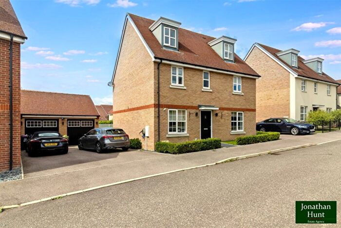 5 Bedroom Detached House For Sale In Warboys Close, Buntingford, SG9