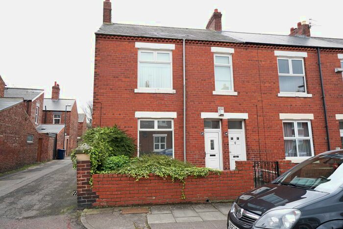 2 Bedroom Flat To Rent In Wellington Street, Hebburn, NE31