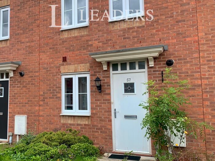4 Bedroom Town House To Rent In New Imperial Crescent, Birmingham, B11