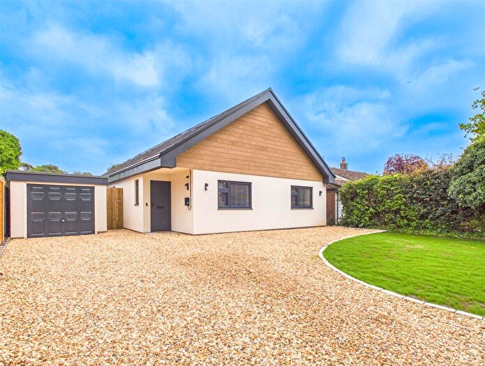4 Bedroom Bungalow For Sale In Wiltshire Road, Bransgore, Christchurch, Dorset, BH23