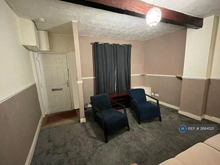 1 Bedroom Flat To Rent In Liverpool Road, Manchester, M30