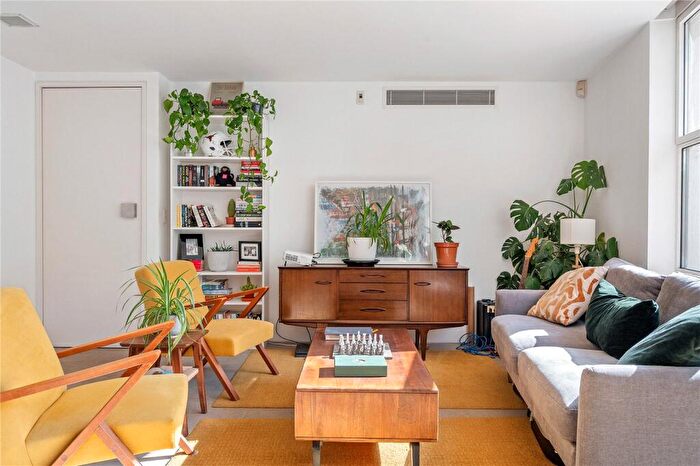 1 Bedroom Apartment To Rent In Peartree Street, Clerkenwell, London, EC1V