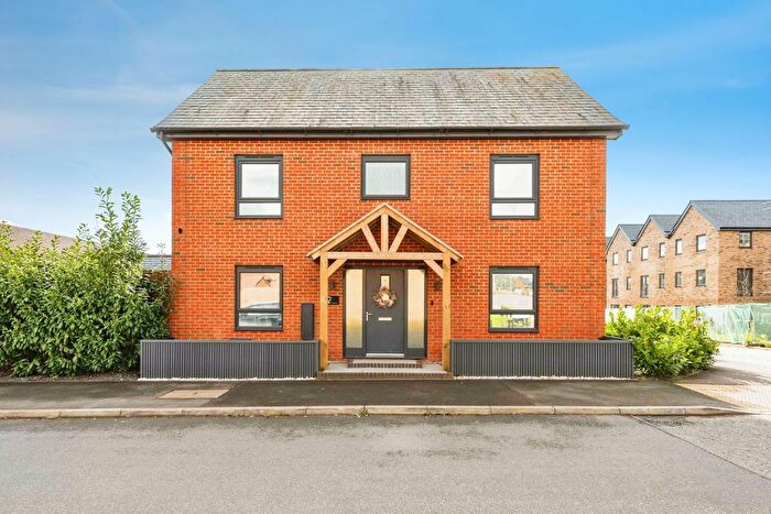 3 Bedroom Detached House For Sale In Sandpiper Drive, Whitley, Fareham, PO15