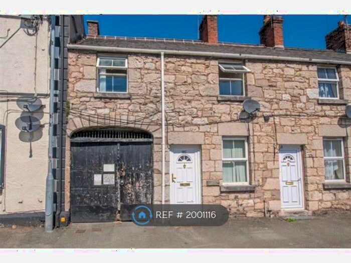 3 Bedroom Terraced House To Rent In Mwrog Street, Ruthin, LL15