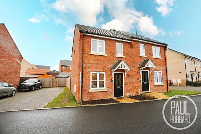 2 Bedroom Semi Detached House For Sale In Buzzard Close, Hopton, NR31