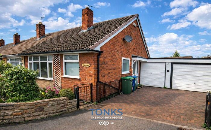 2 Bedroom Semi Detached Bungalow For Sale In Cross Walk, Tividale, Oldbury, B69