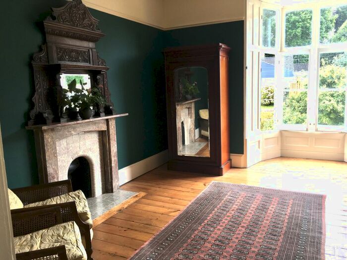 1 Bedroom Flat To Rent In Lower Erith Road, Torquay, TQ1