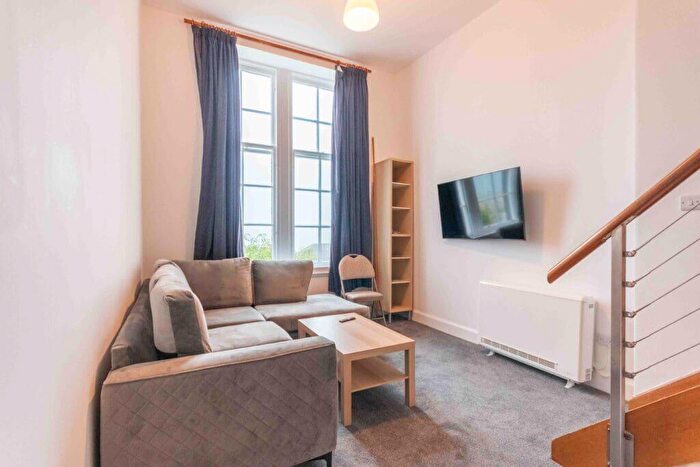 4 Bedroom Flat To Rent In P – St Leonards Crag, Edinburgh, EH8