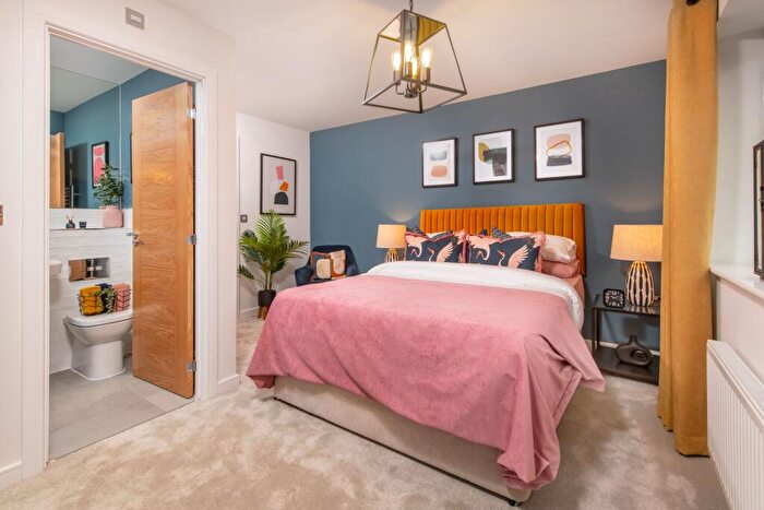 2 Bedroom Semi-Detached House For Sale In Maple Creek Fobbing Stanford-Le-Hope, SS17