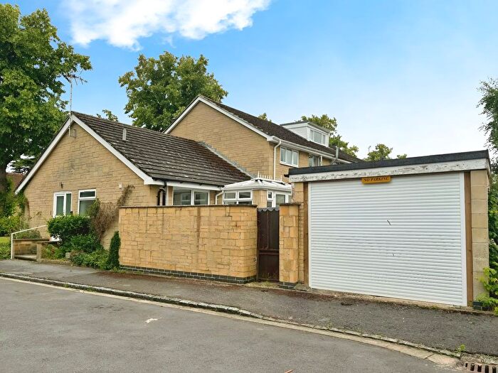 2 Bedroom Bungalow For Sale In The Limes, Stratton Audley, Bicester, Oxfordshire, OX27