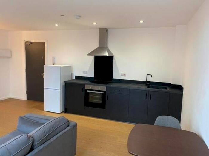 1 Bedroom Flat To Rent In Shiffnall Street, Bolton, BL2