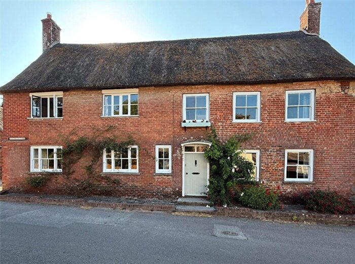 4 Bedroom Detached House For Sale In Higher Street, Okeford Fitzpaine, Blandford Forum, Dorset, DT11