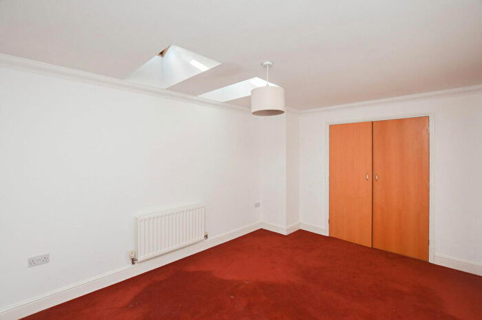 1 Bedroom Flat For Sale In George Roche Road, Canterbury, CT1