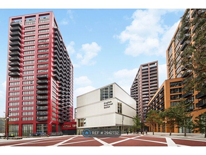 Studio To Rent In City Island Way, London, E14