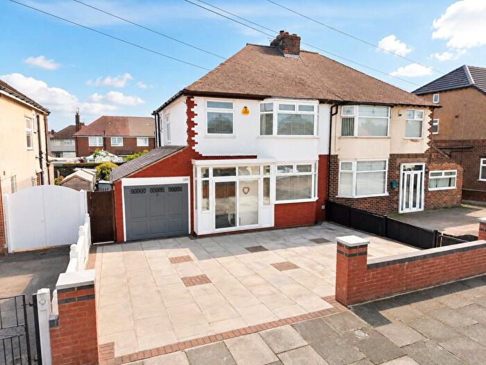 3 Bedroom Semi-Detached House For Sale In Leasowe Road, Moreton, Merseyside, CH46