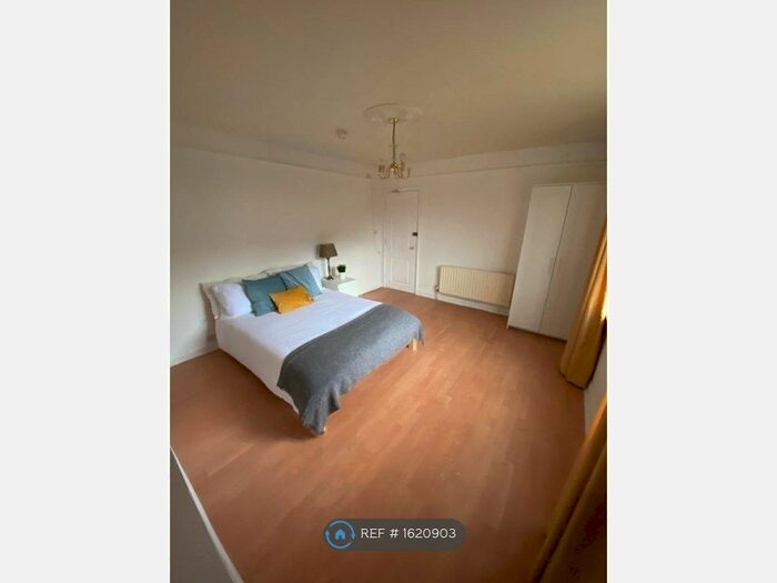 5 Bedroom Terraced House To Rent In Hawthorn Way, Cambridge, CB4