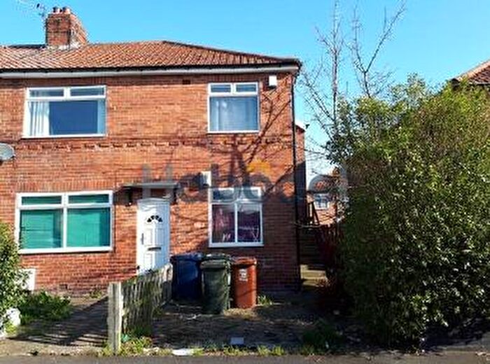 2 Bedroom Flat To Rent In Benson Road, Newcastle Upon Tyne, NE6