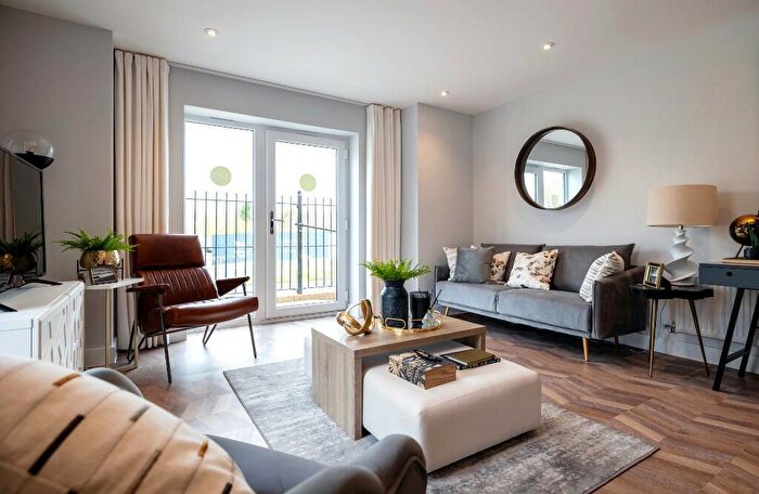 1 Bedroom Apartment For Sale In Mulberry Park, Mulberry Way, BA2