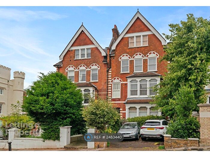 1 Bedroom Flat To Rent In Spa House, London, TW10