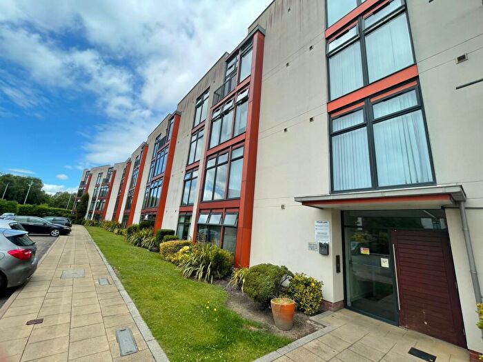 1 Bedroom Flat To Rent In Lauriston Close, Manchester, Greater Manchester, M22