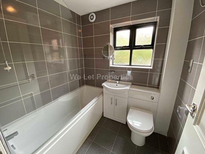1 Bedroom Flat To Rent In Irwell House, Slate Wharf, M15