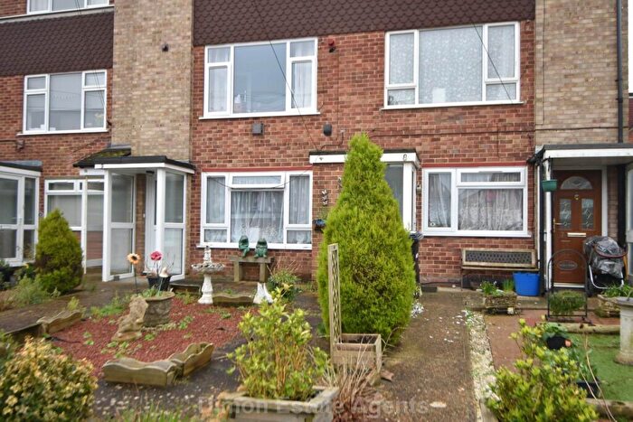 2 Bedroom Flat For Sale In Battery Close, Gosport, PO12