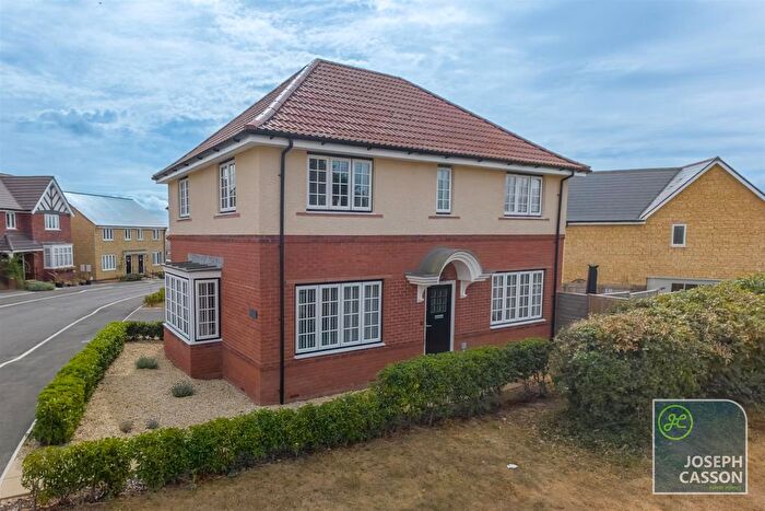 4 Bedroom Detached House For Sale In Fig Tree Crescent, Wilstock Village, Bridgwater, TA5