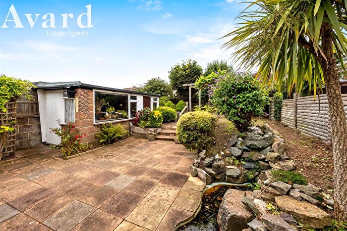 2 Bedroom Detached Bungalow For Sale In Millcroft Avenue, Southwick, BN42