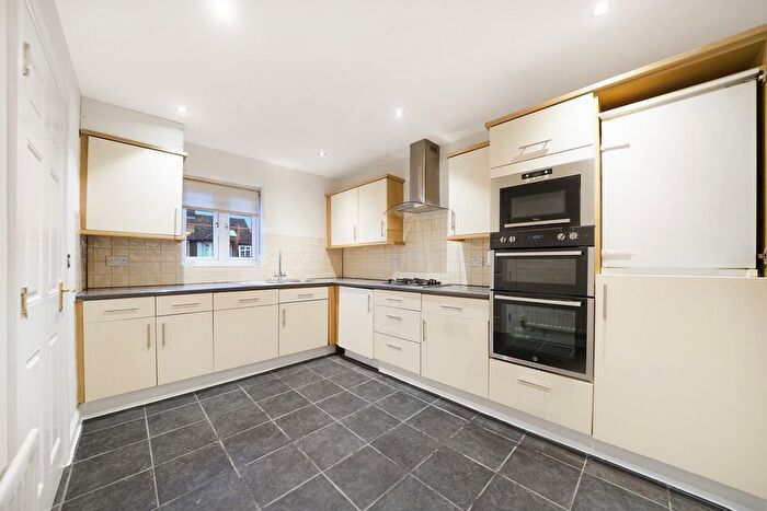 4 Bedroom Terraced House To Rent In Church Hill Road, Barnet, EN4