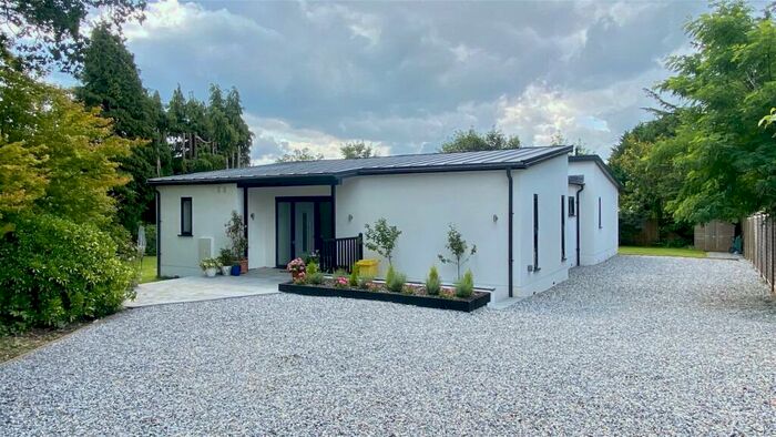 3 Bedroom Detached Bungalow For Sale In Sandways, Calstock, PL18