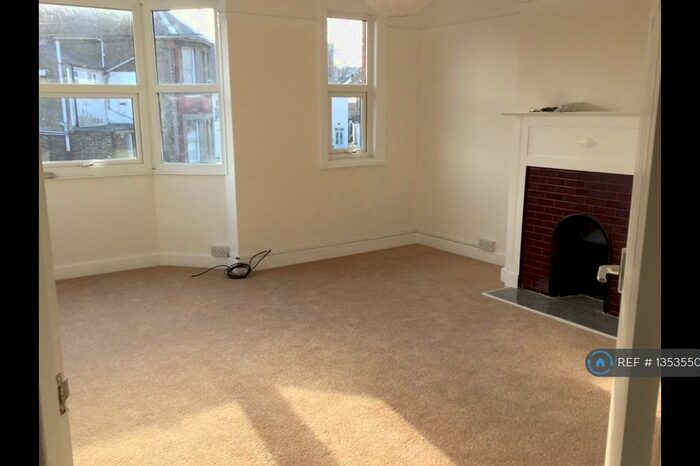 2 Bedroom Flat To Rent In Ramsgate, Ramsgate, CT11
