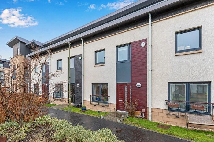 3 Bedroom Town House For Sale In East Pilton Farm Wynd, Fettes, Edinburgh, EH5